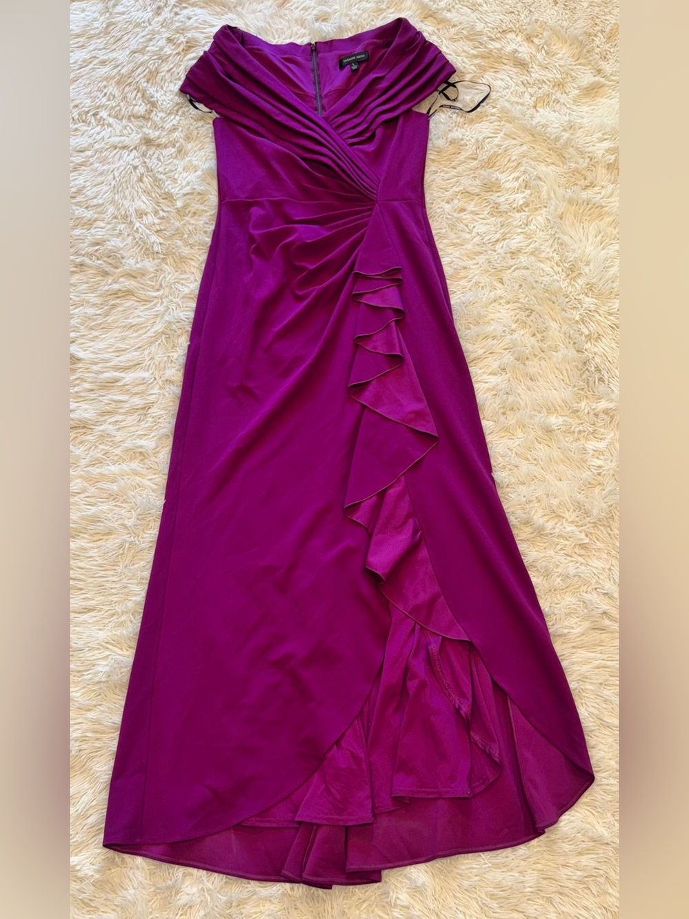 NEW TADASHI SHOJI TALISE waterfall Cascade magenta Ruffle Portrait Neck Gown L - Picture 5 of 12